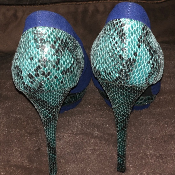 JustFab Heels - Picture 3 of 3